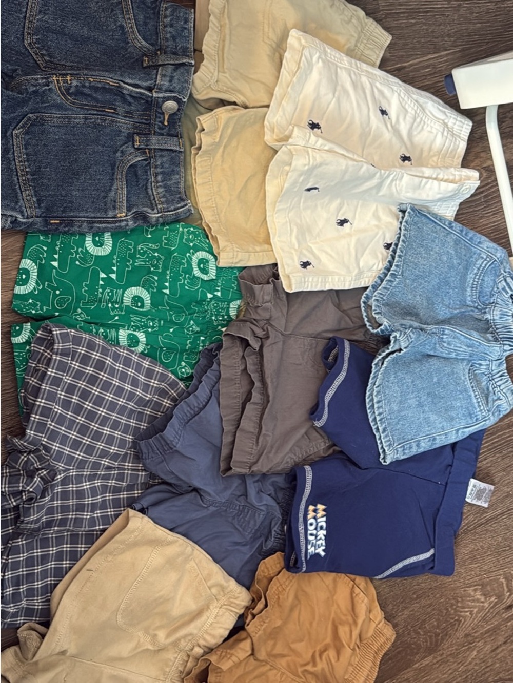 ralph lauren, Carters, Gap, disney shorts lot for boys 18-24m